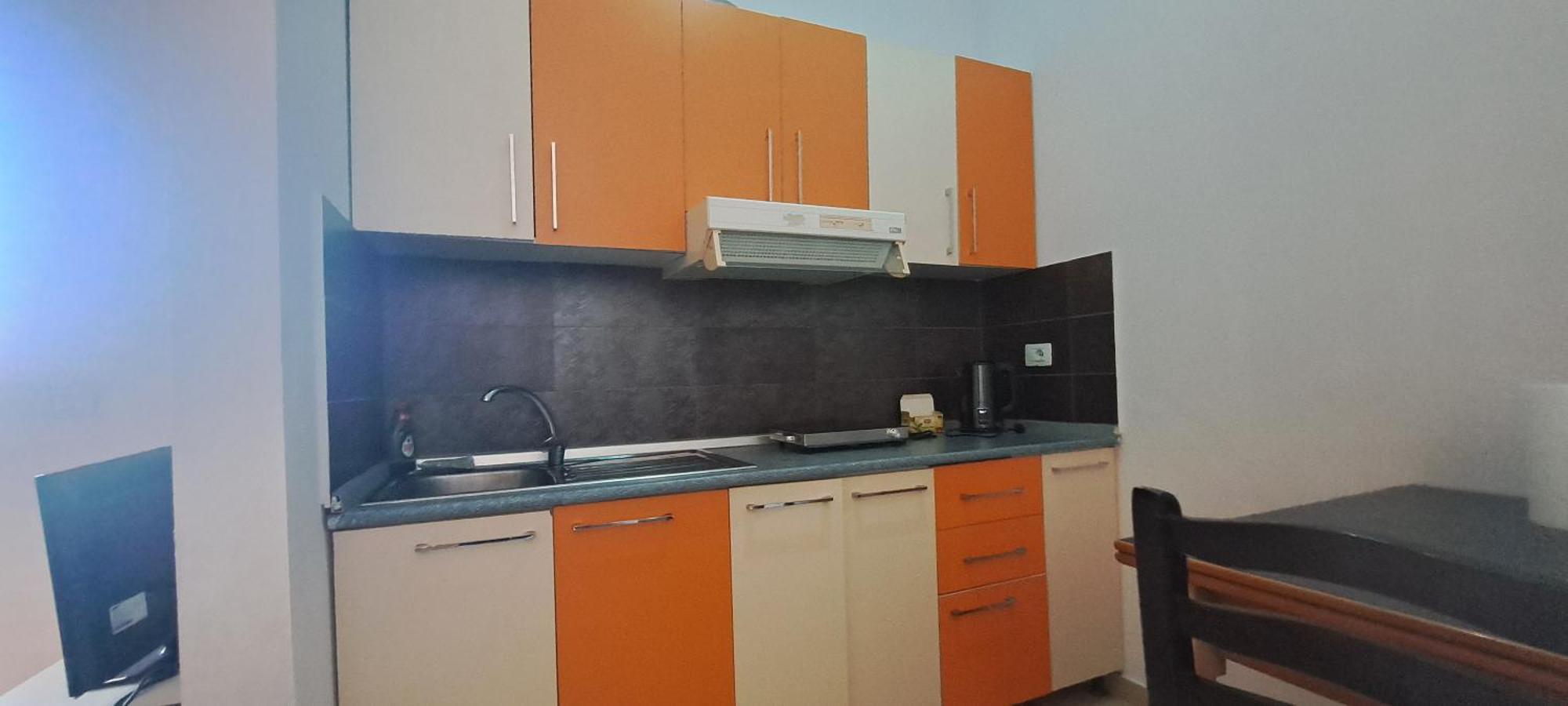 Bajovah & Restaurant Apartment Tirana